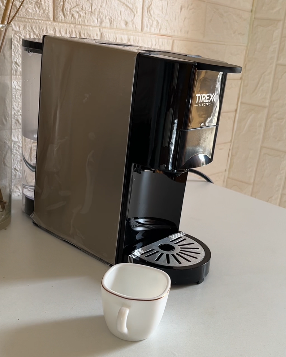 Machine à café TIREX 4 En 1 _ 19 BAR-1450Watt ألة صنع القهوة 4 في 1 من الماركة TIREX العالمية