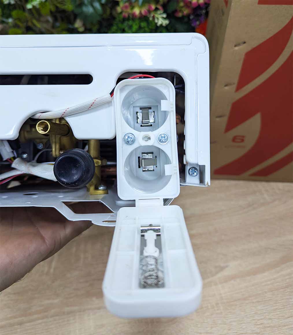 CHAUFFE EAU A GAZ WARM 6Litres سخان الماء بالغاز للإستخدام اليومي في المنزل و الحمامات