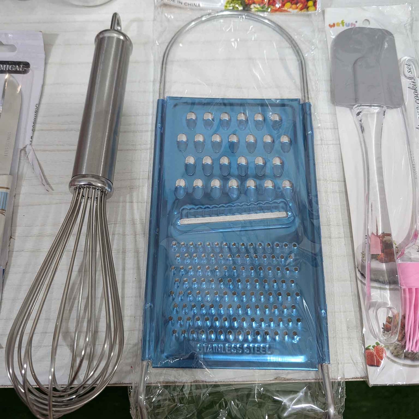 PACK 3 PIECES ROBUSTE+ 6 CADEAUX (025)