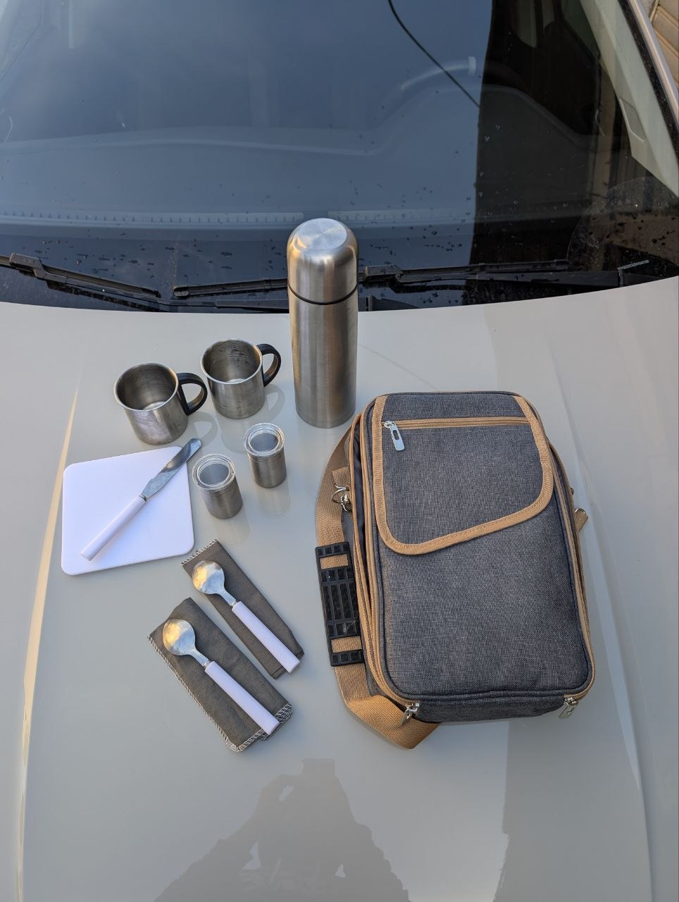 Sac isotherme multifonction حقيبة الرحلات و التخييم الحرارية المتكاملة 12 قطعة