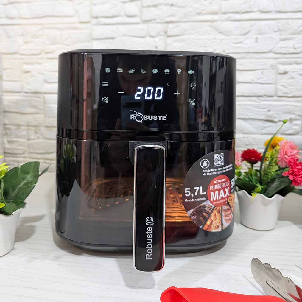 Friteuse Air Fryer sans huile 5.7L 1700W ROBUSTE تخفيضات على المقلاة الهوائية المناسبة للعائلات الكبيرة و الصغيرة