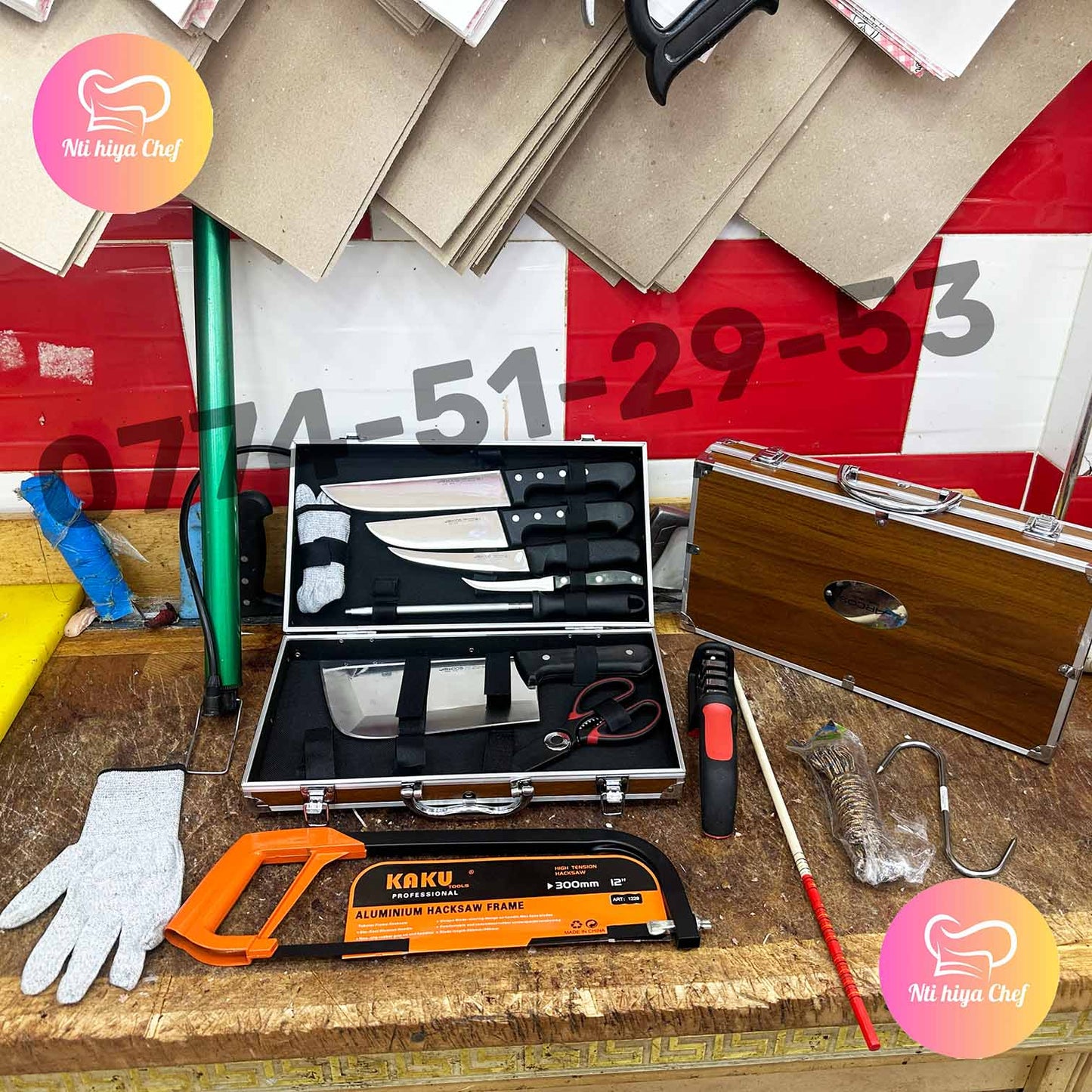 (R) PACK AID 8 PIECES PLASTIQUE + 7 CADEAUX (119) عرض عيد الأضحى حقيبة سكاكين مقابض بلاستيكية 8 قطع + 7 هدايا مجانية